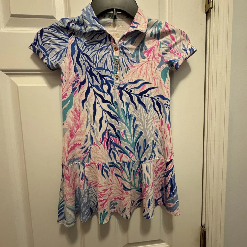 Lilly Pulitzer size small short sleeve dress